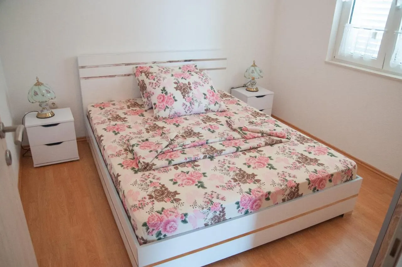 Apartment Villa Mia Trogir